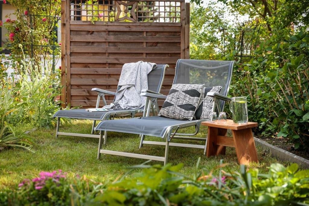 Charmantes Townhaus Mit Garten, W-Lan & Netflix Postupim Exteriér fotografie